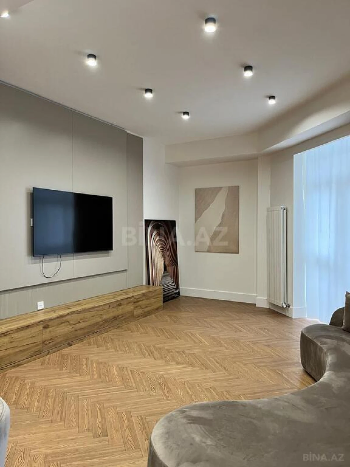 Kirayə verilir 3 otaqlı mənzil 120 m²