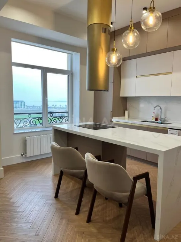 Kirayə verilir 3 otaqlı mənzil 120 m²