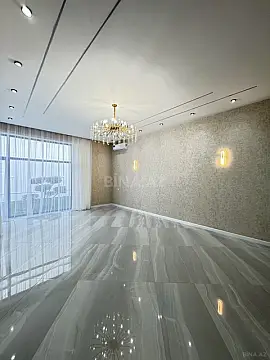 Satılır 5 otaqlı həyət evi 225 m²