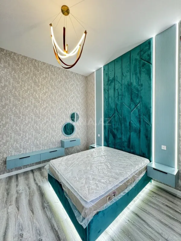 Satılır 5 otaqlı həyət evi 225 m²