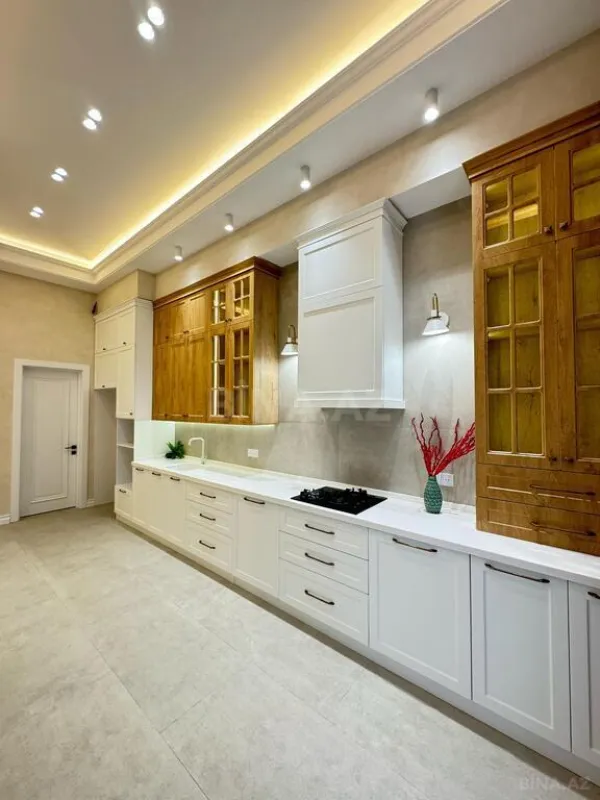 Satılır 5 otaqlı həyət evi 260 m²