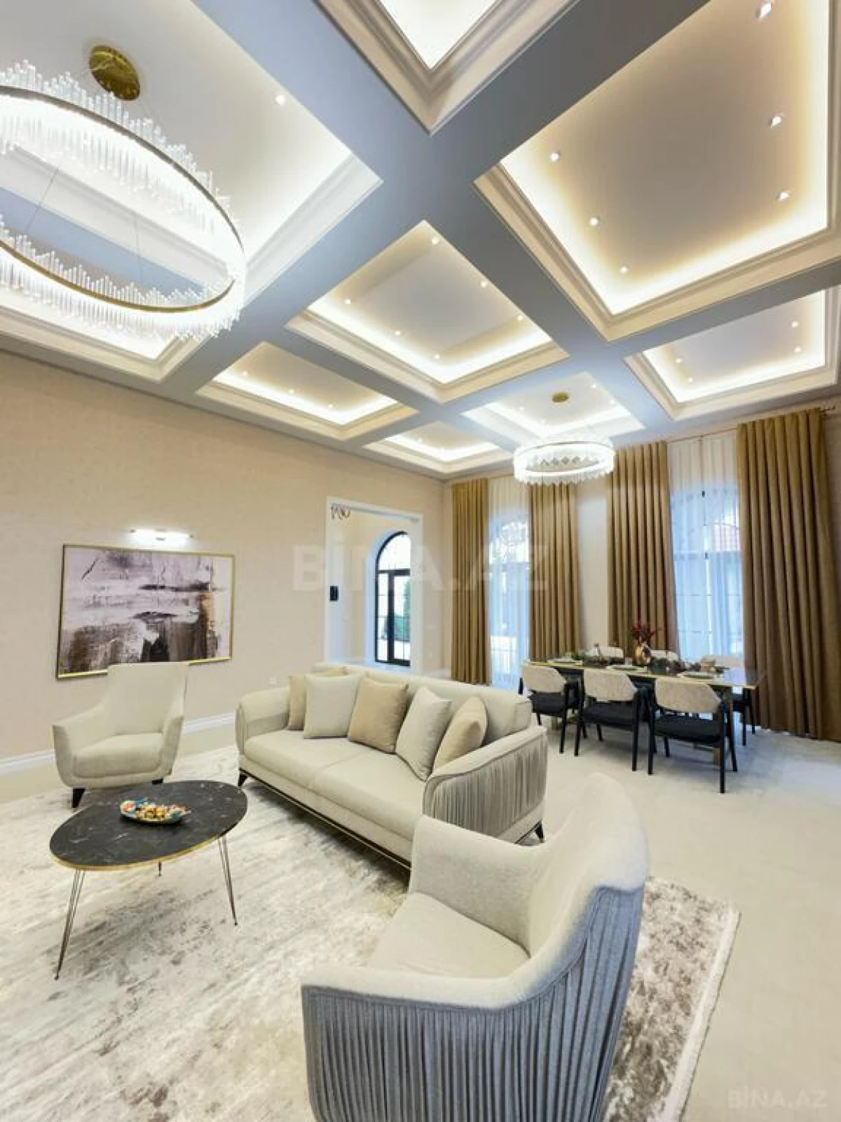 Satılır 5 otaqlı həyət evi 260 m²