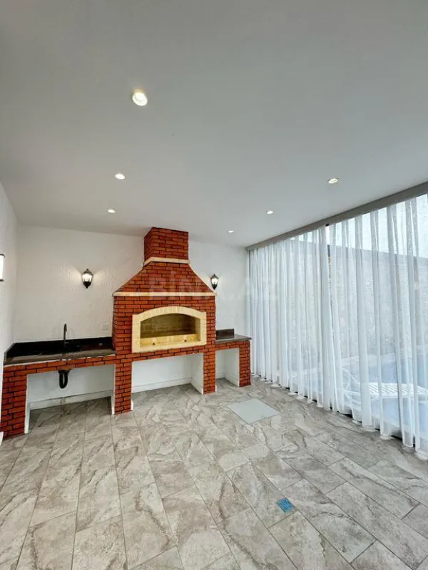 Satılır 5 otaqlı həyət evi 260 m²