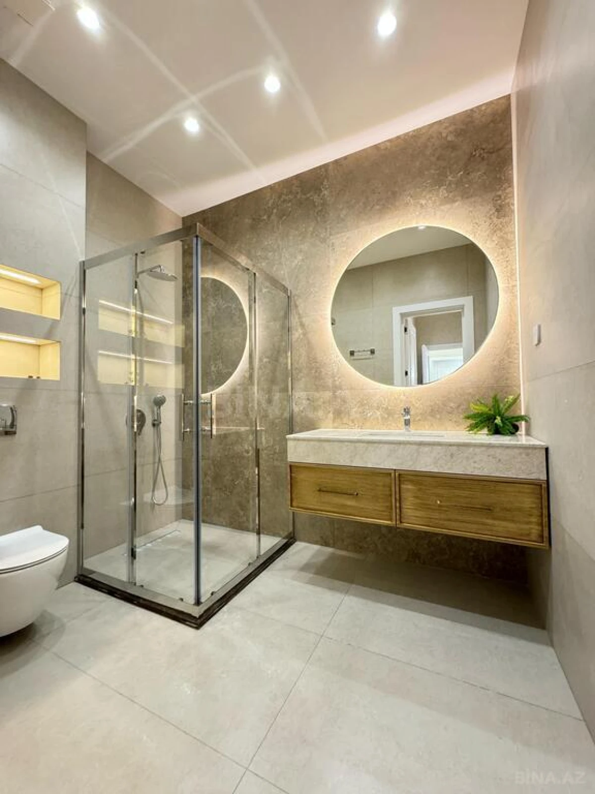 Satılır 5 otaqlı həyət evi 260 m²