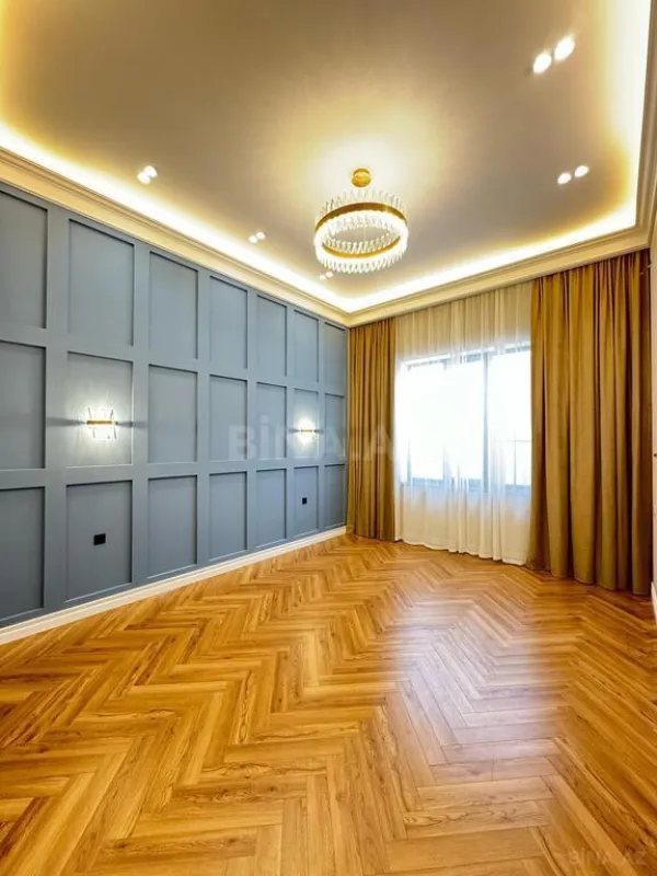 Satılır 5 otaqlı həyət evi 260 m²