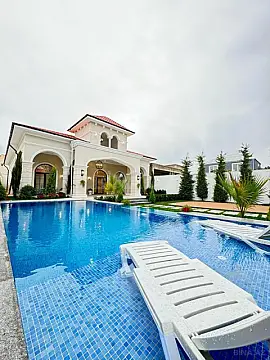 Satılır 5 otaqlı həyət evi 260 m²