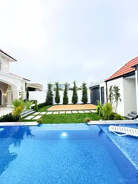 Satılır 5 otaqlı həyət evi 260 m²