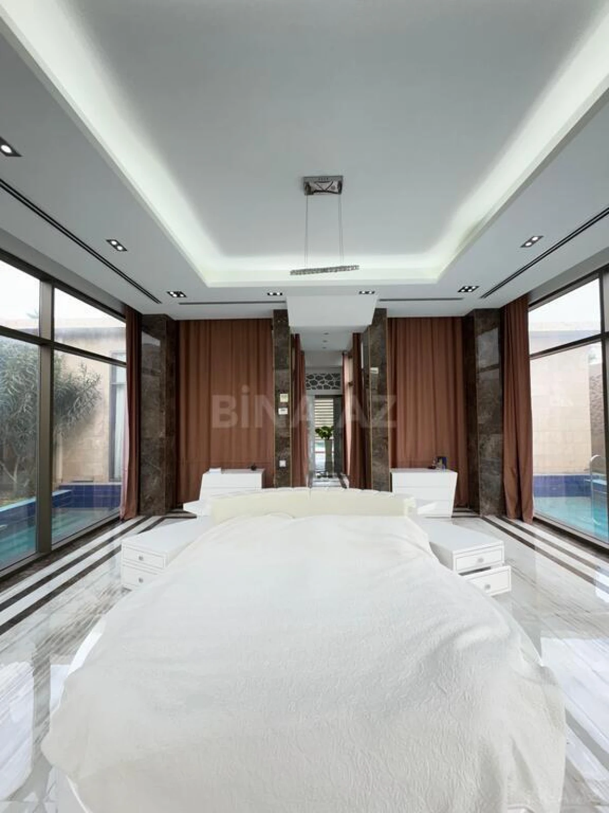 Satılır 6 otaqlı həyət evi 500 m²