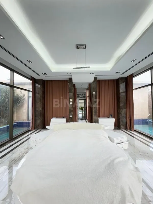 Satılır 6 otaqlı həyət evi 500 m²