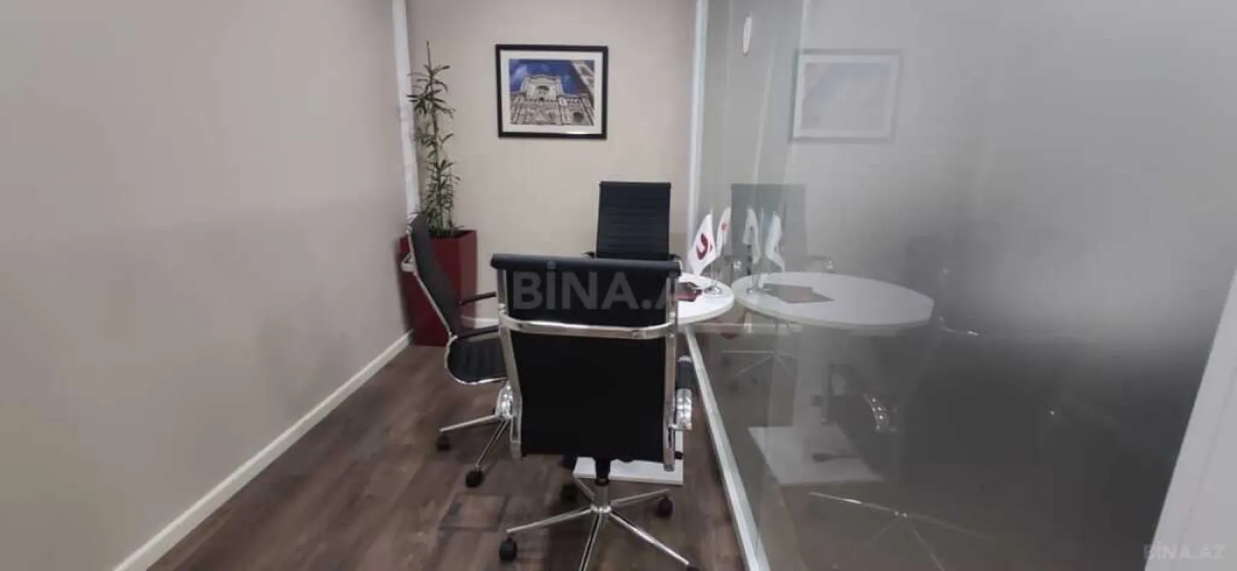 Satılır 6 otaqlı ofis 270 m²