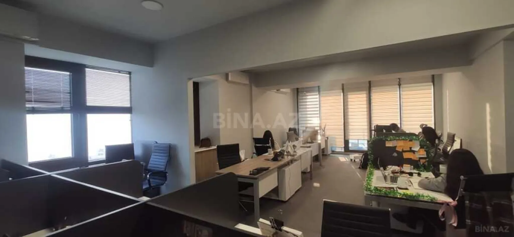 Satılır 6 otaqlı ofis 270 m²