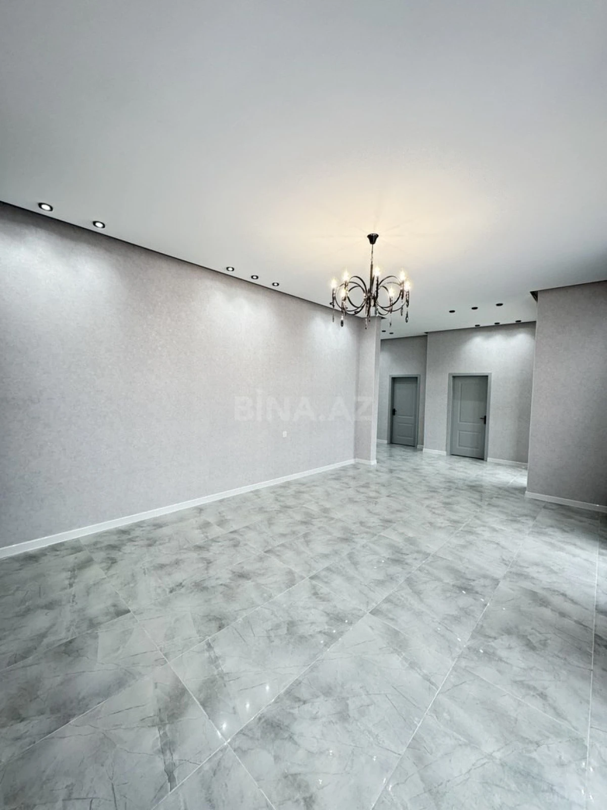 Satılır 4 otaqlı həyət evi 160 m²