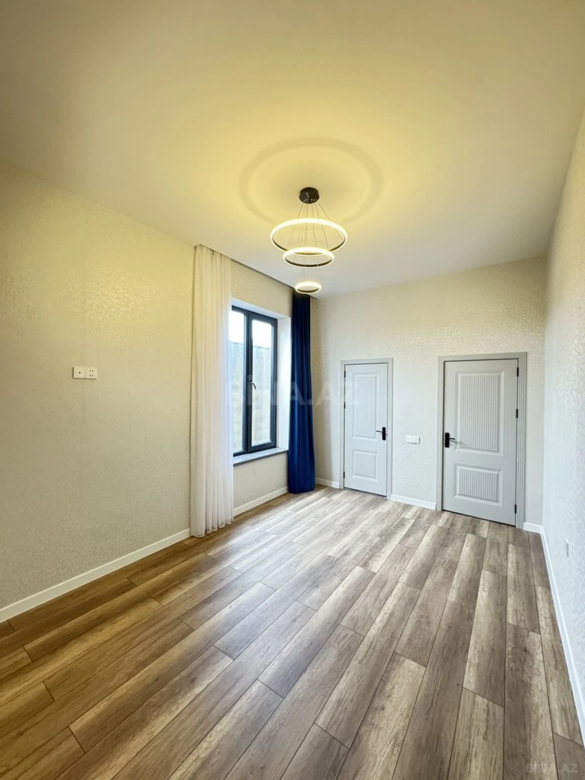 Satılır 4 otaqlı həyət evi 160 m²