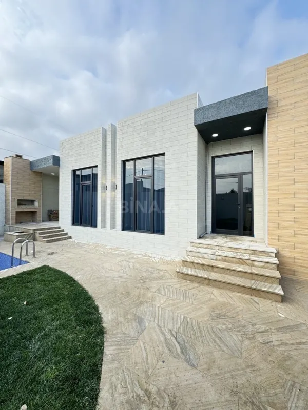 Satılır 4 otaqlı həyət evi 160 m²