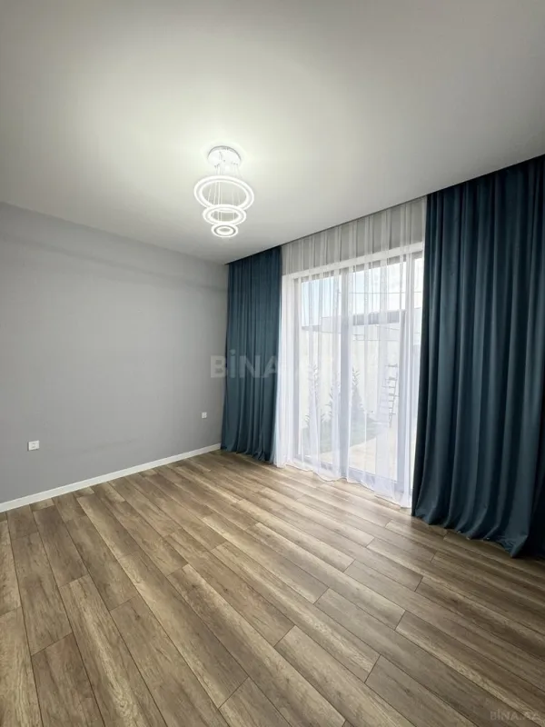 Satılır 4 otaqlı həyət evi 160 m²
