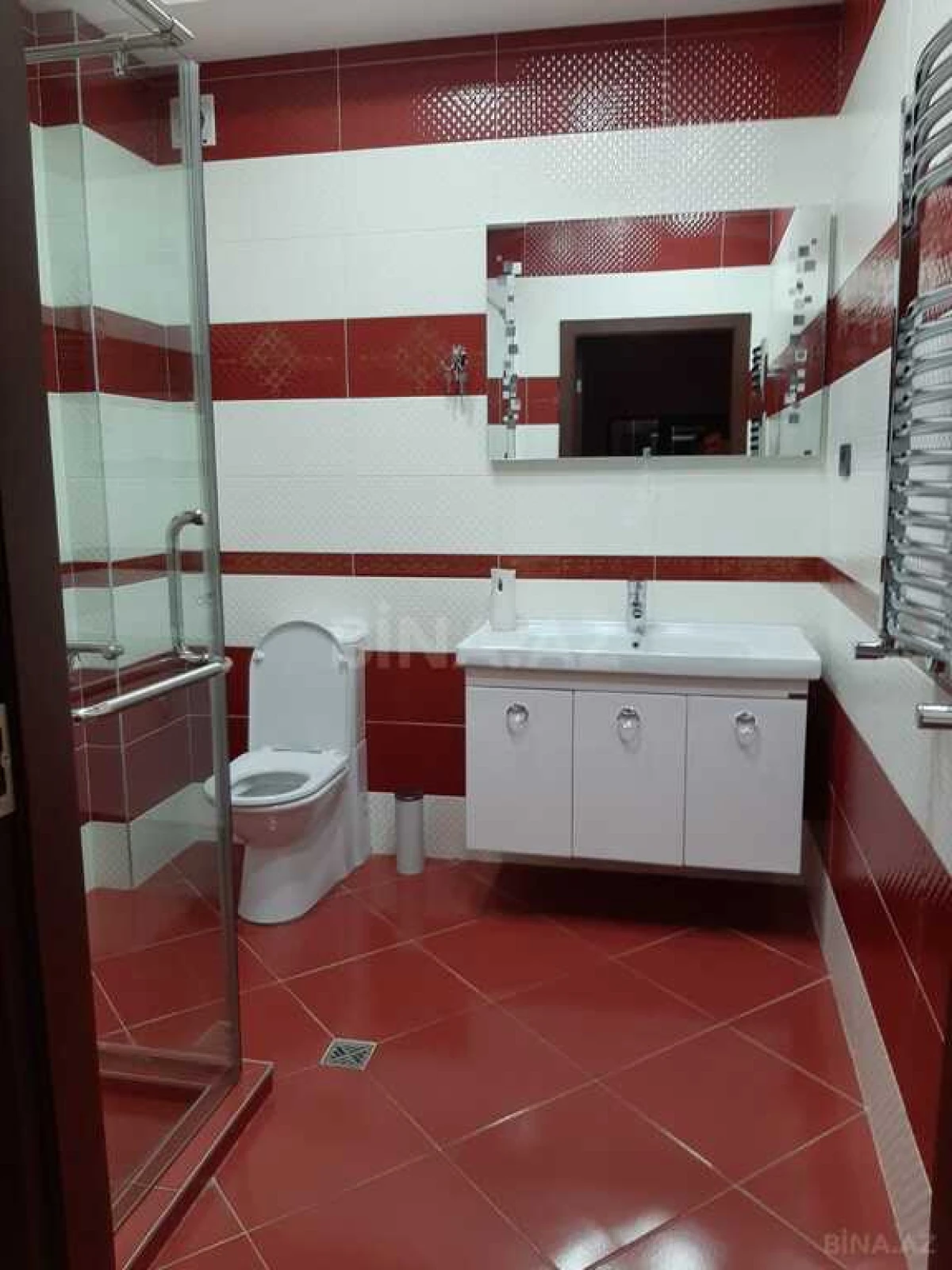 Satılır 4 otaqlı mənzil 315 m²