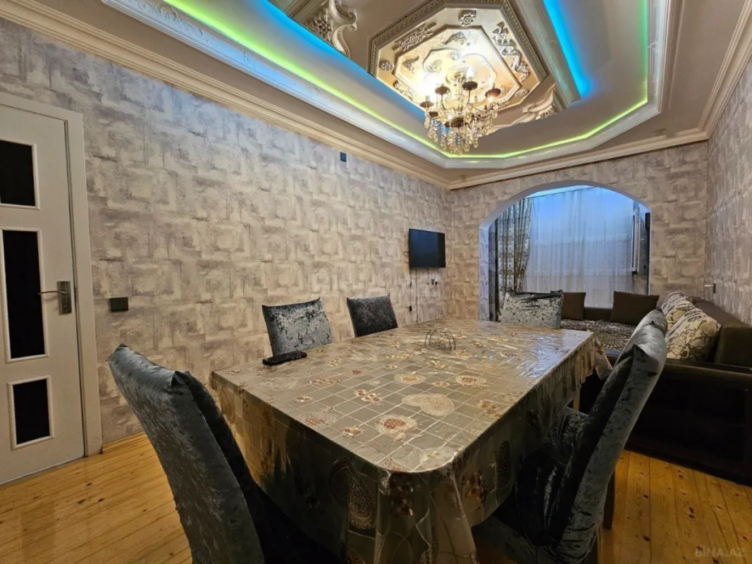 Satılır 4 otaqlı mənzil 110 m²