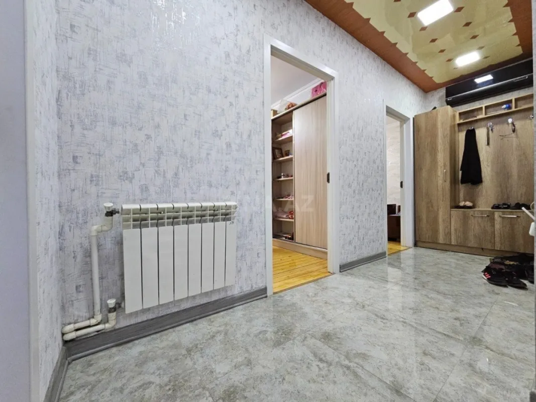Satılır 4 otaqlı mənzil 110 m²