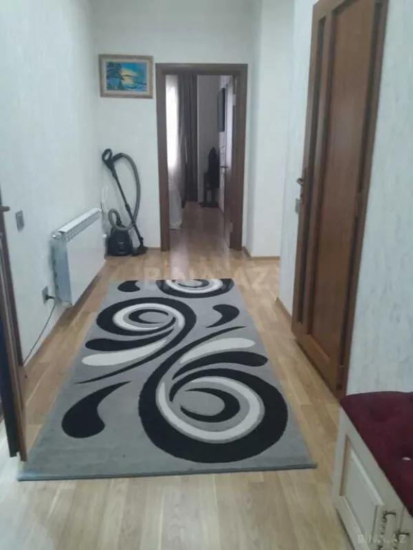 Satılır 3 otaqlı mənzil 107 m²