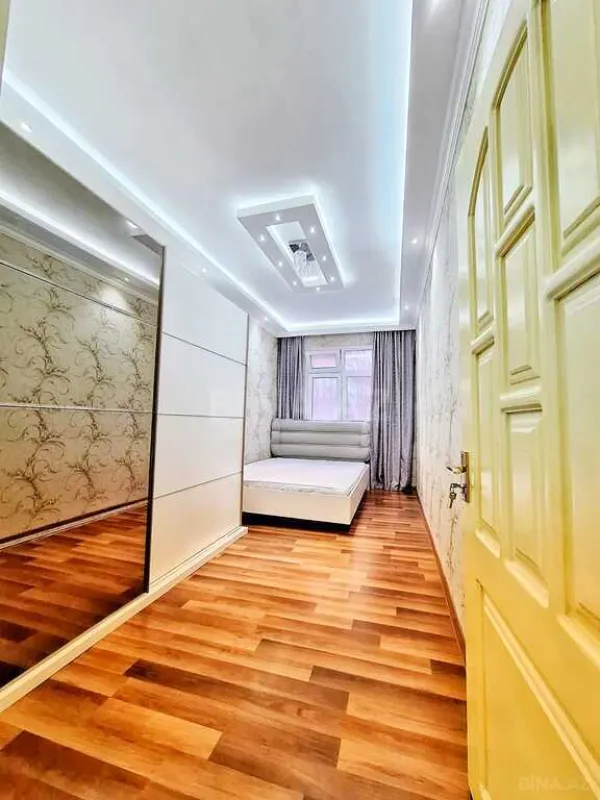 Satılır 2 otaqlı mənzil 60 m²