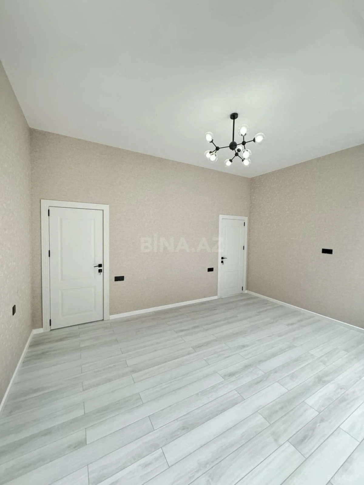 Satılır 4 otaqlı həyət evi 155 m²