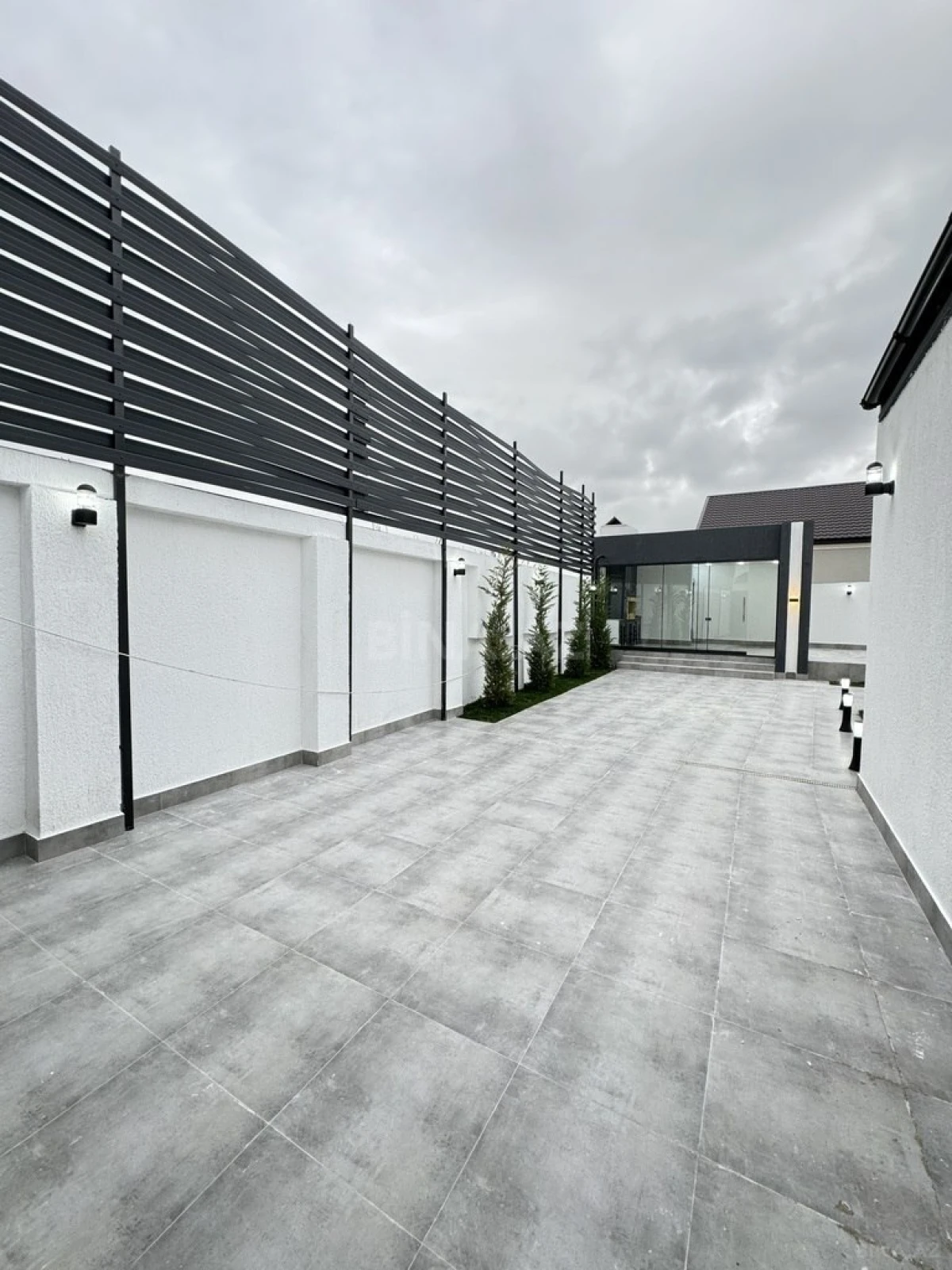 Satılır 4 otaqlı həyət evi 155 m²