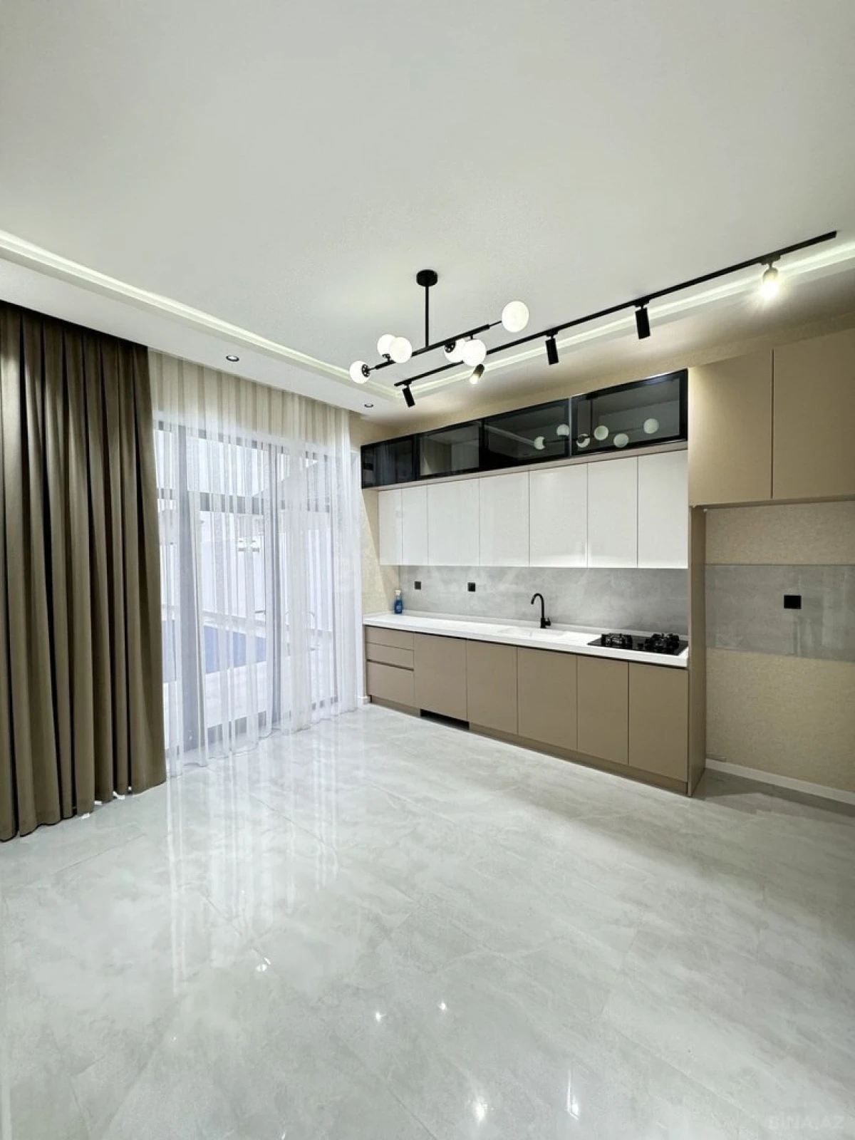 Satılır 4 otaqlı həyət evi 155 m²
