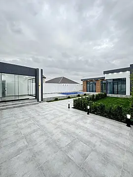 Satılır 4 otaqlı həyət evi 155 m²