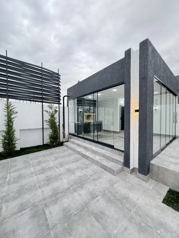 Satılır 4 otaqlı həyət evi 155 m²