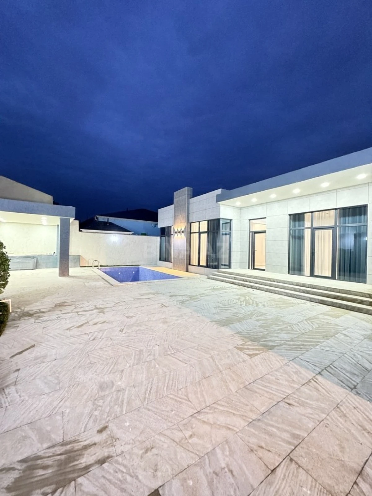 Satılır 4 otaqlı həyət evi 150 m²