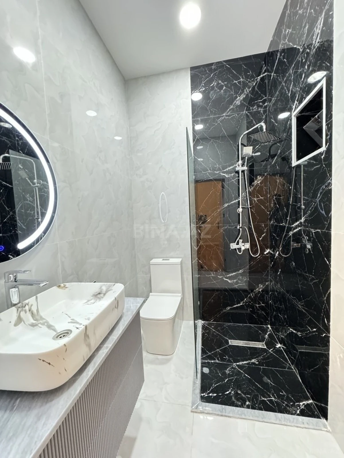 Satılır 4 otaqlı həyət evi 150 m²