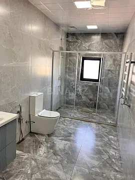 Kirayə verilir 5 otaqlı həyət evi 360 m²