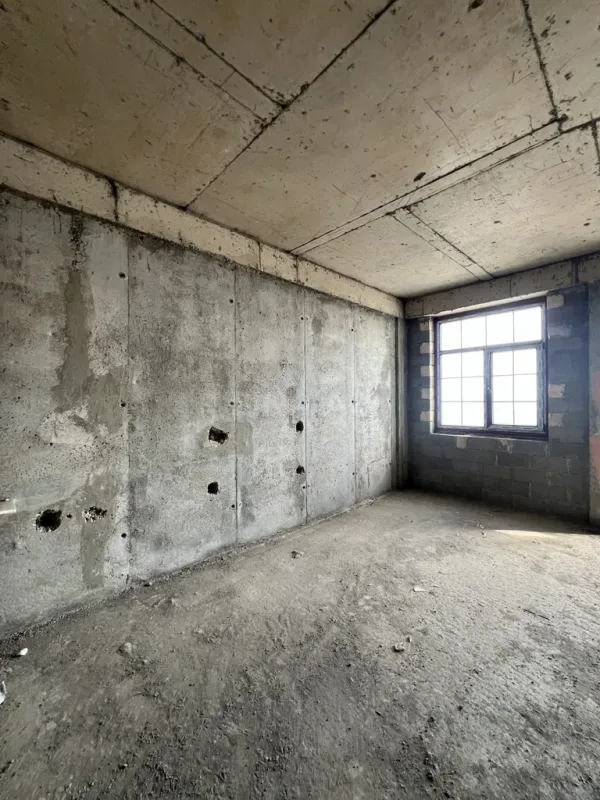 Satılır 3 otaqlı mənzil 142.3 m²