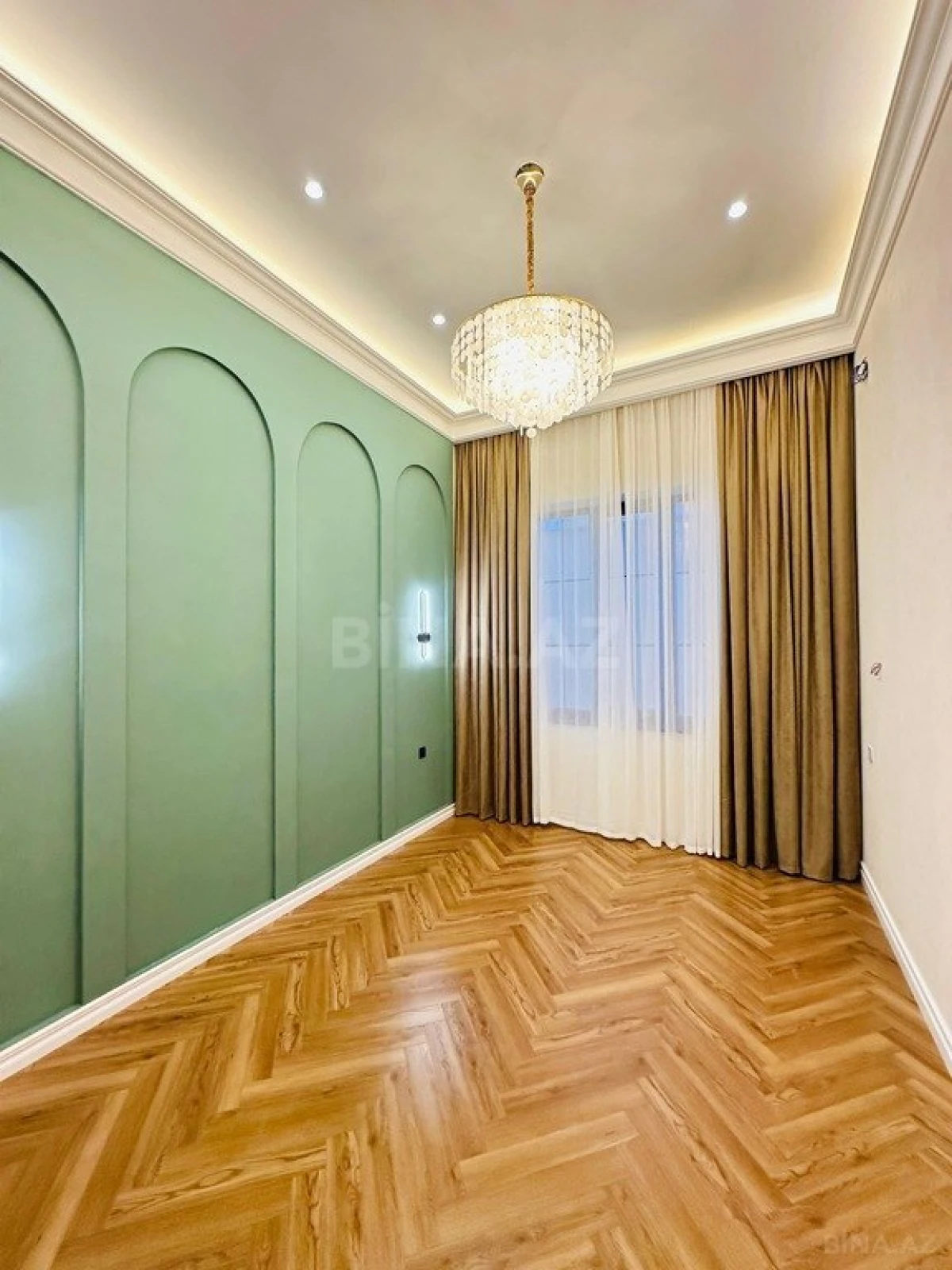 Satılır 4 otaqlı həyət evi 200 m²