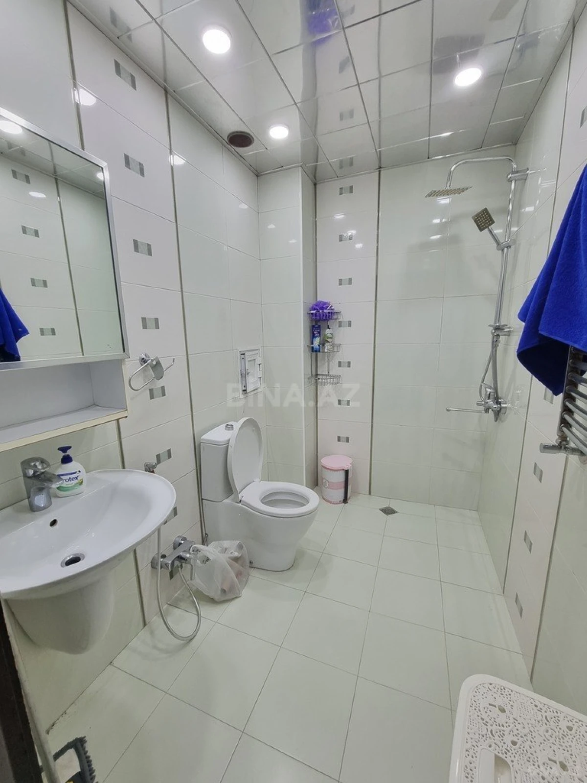 Satılır 4 otaqlı mənzil 200 m²