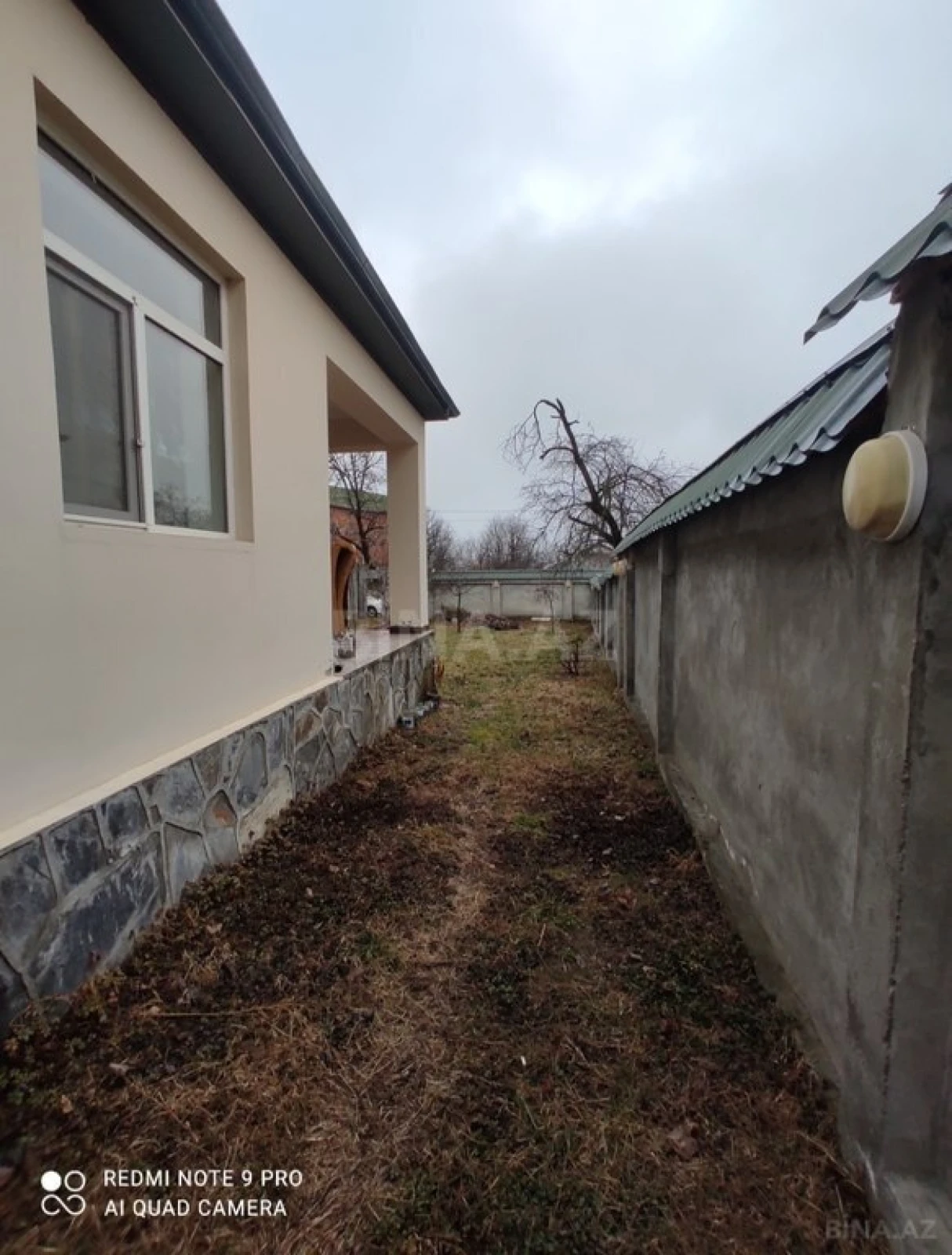 Satılır 6 otaqlı həyət evi 200 m²