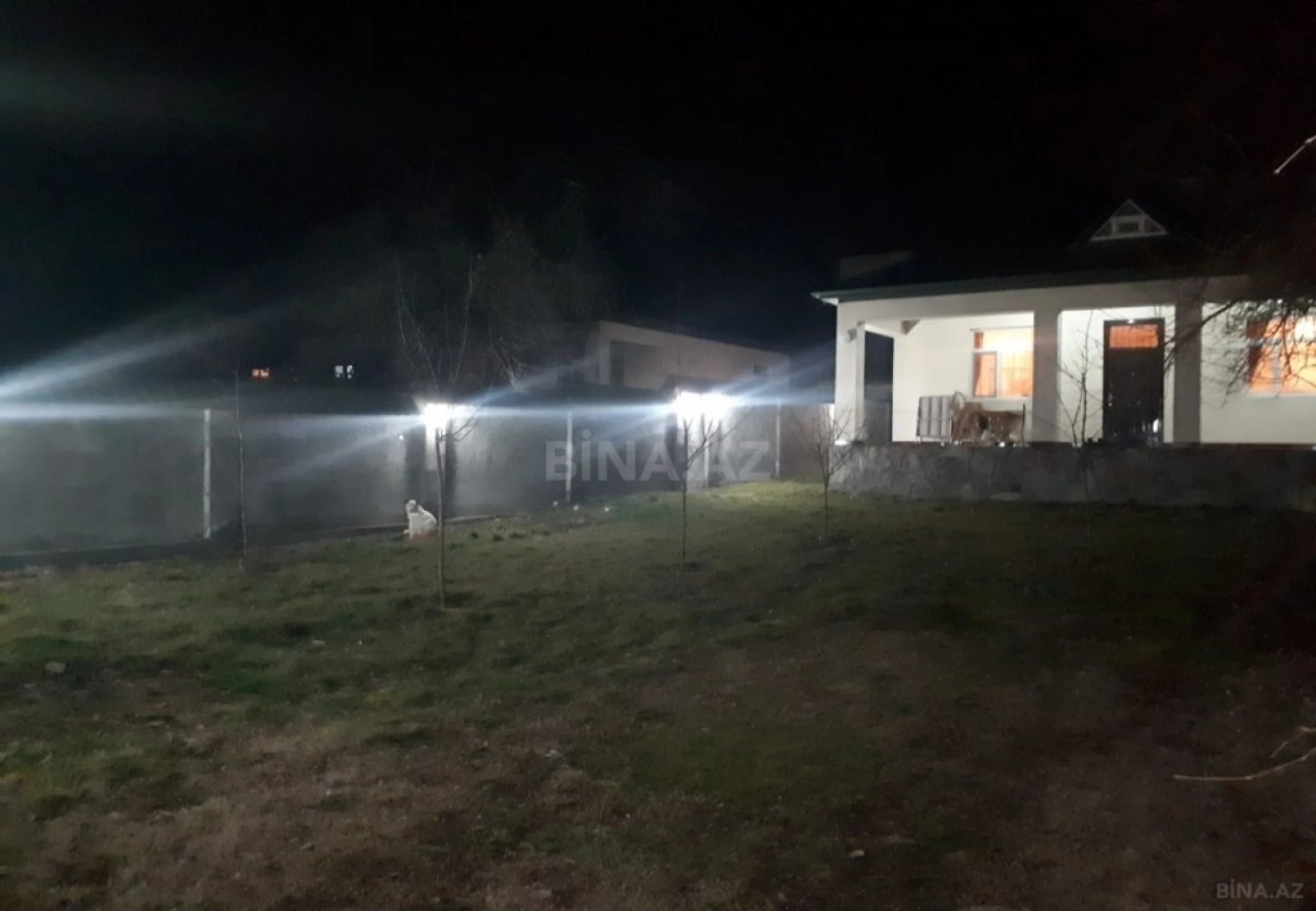 Satılır 6 otaqlı həyət evi 200 m²