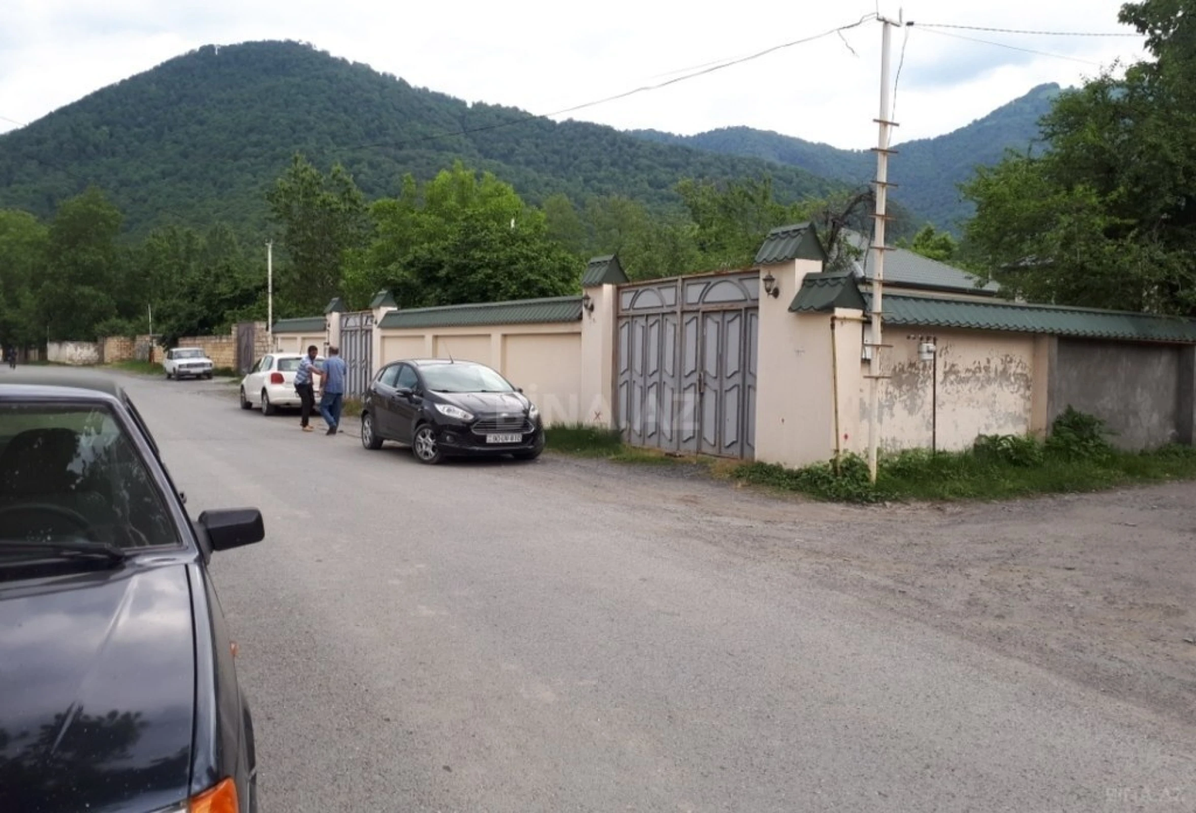 Satılır 6 otaqlı həyət evi 200 m²