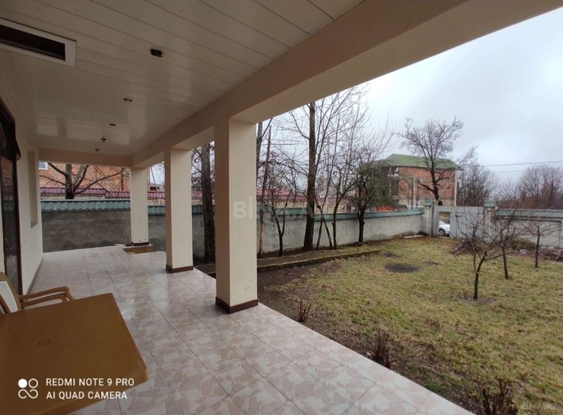 Satılır 6 otaqlı həyət evi 200 m²