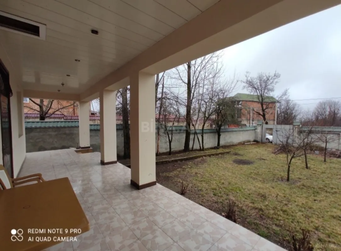 Satılır 6 otaqlı həyət evi 200 m²