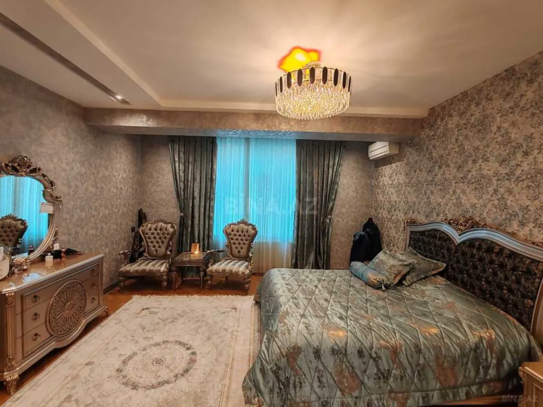 Satılır 5 otaqlı mənzil 223 m²