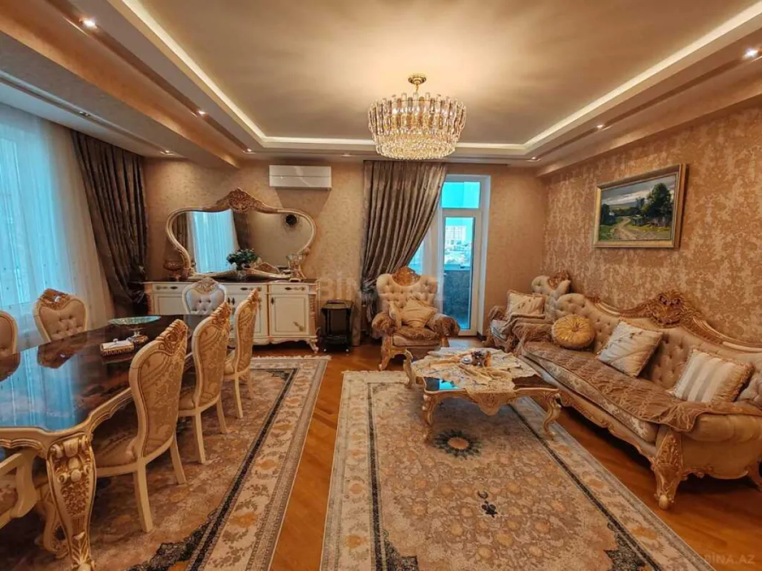 Satılır 5 otaqlı mənzil 223 m²