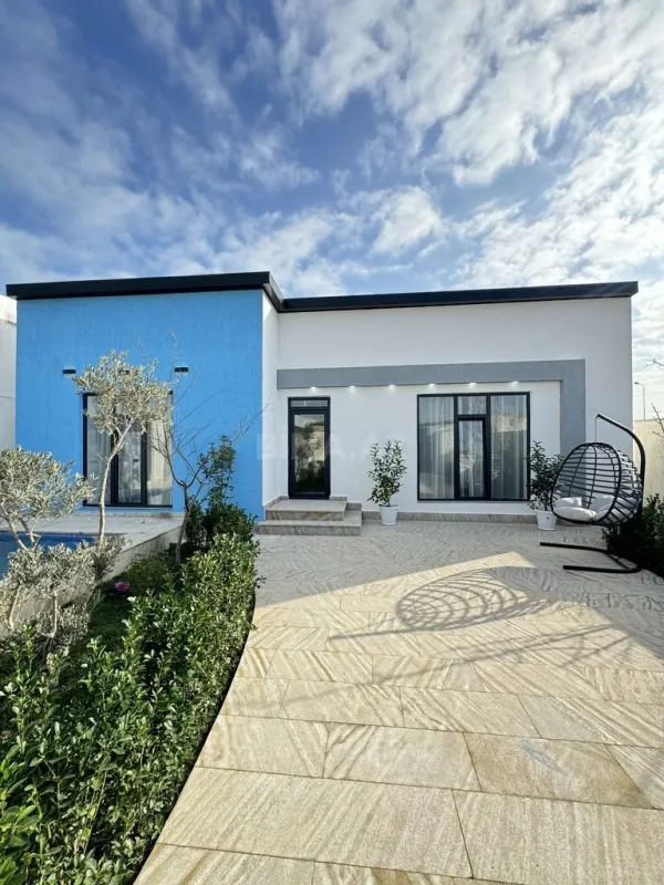 Satılır 4 otaqlı həyət evi 145 m²