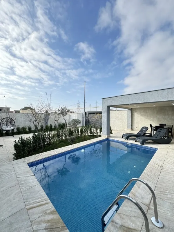 Satılır 4 otaqlı həyət evi 145 m²