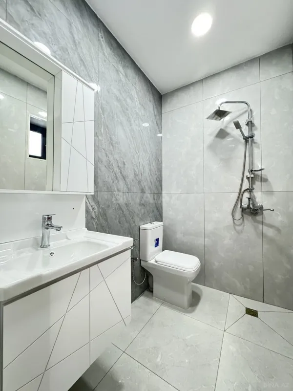 Satılır 4 otaqlı həyət evi 145 m²