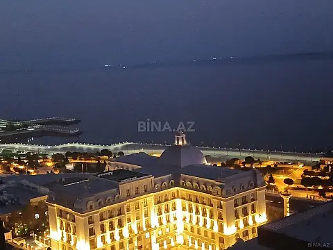 Satılır 3 otaqlı mənzil 153 m²