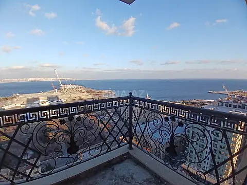 Satılır 3 otaqlı mənzil 153 m²