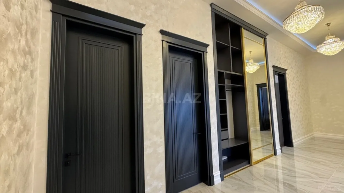 Satılır 5 otaqlı həyət evi 280 m²