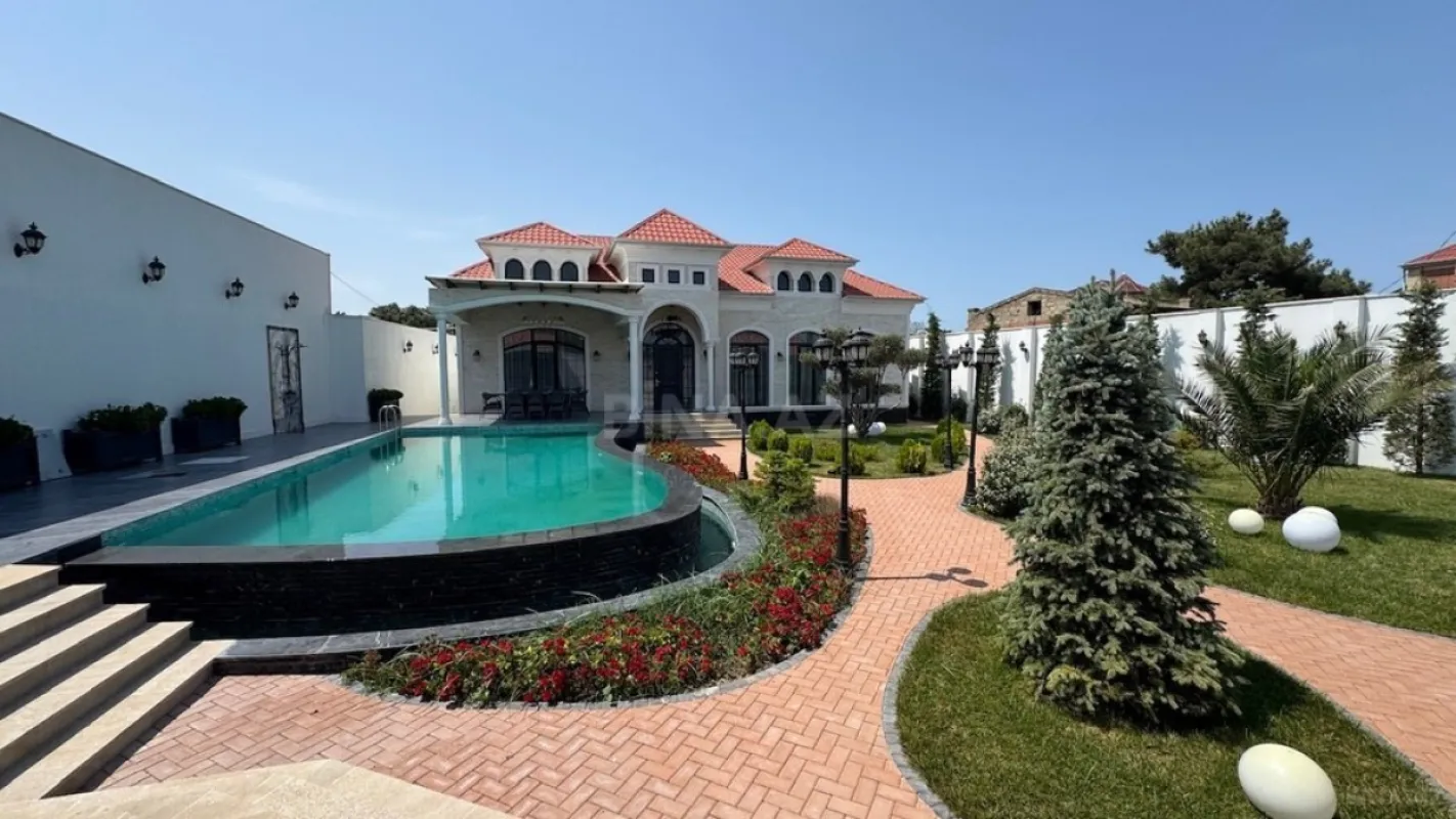 Satılır 5 otaqlı həyət evi 280 m²