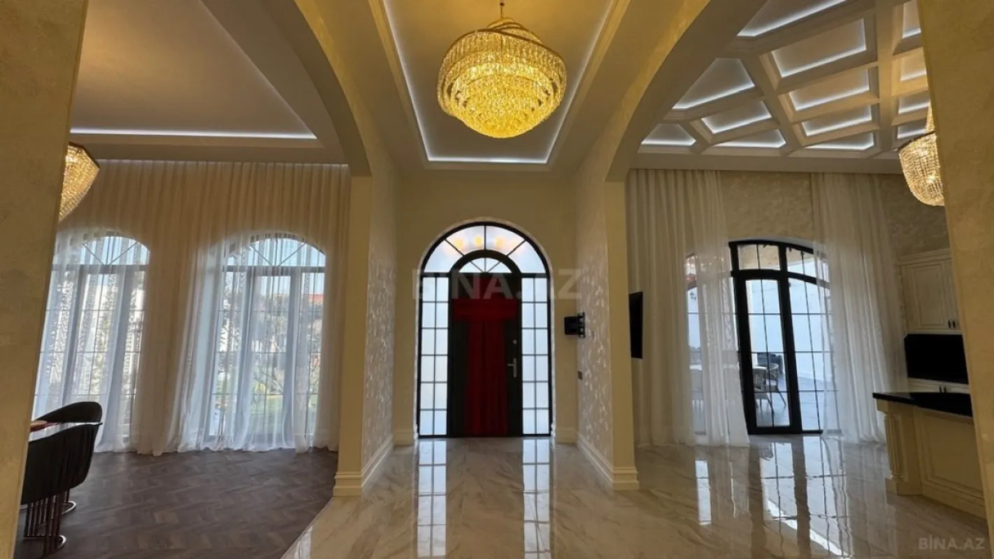 Satılır 5 otaqlı həyət evi 280 m²